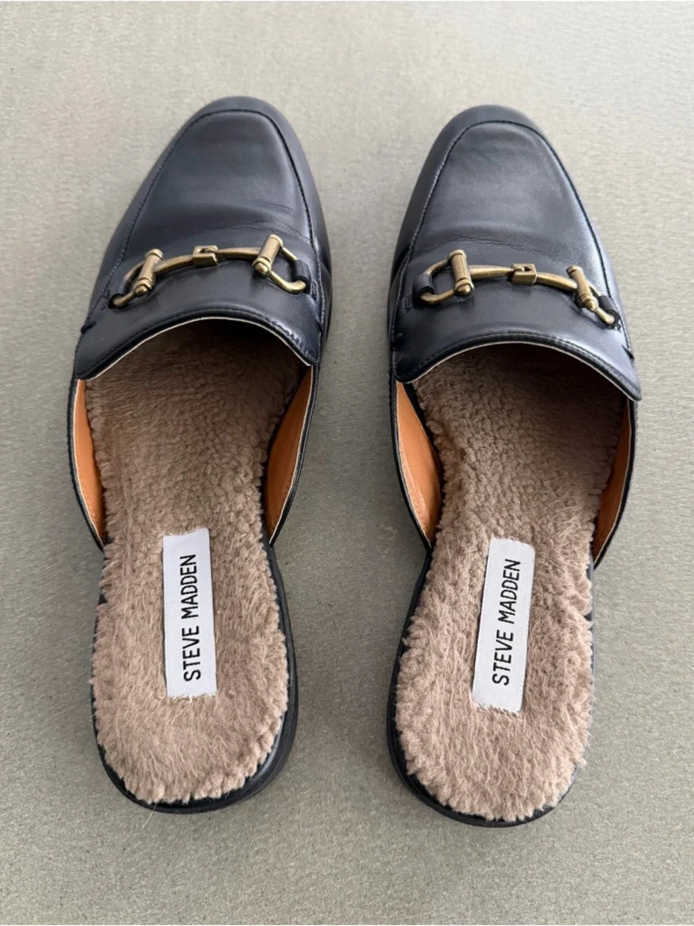 Men’s Steve Madden Black Leather Slip-On Mules with Gold Horsebit Sz 8.5